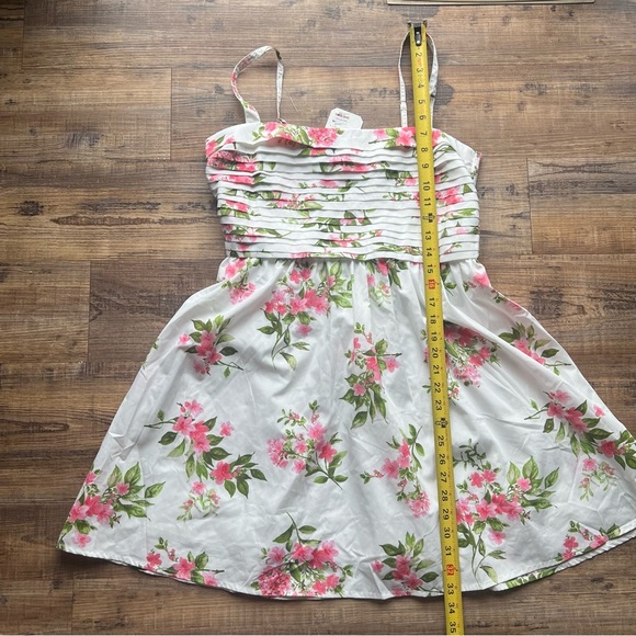 Altar’d State Women’s Fushia Floral Hannah Mini Dress Size Large NWT - Picture 5 of 7